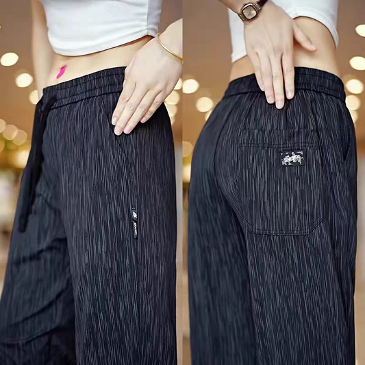 Women’s Pleated Flow Relaxed Pants